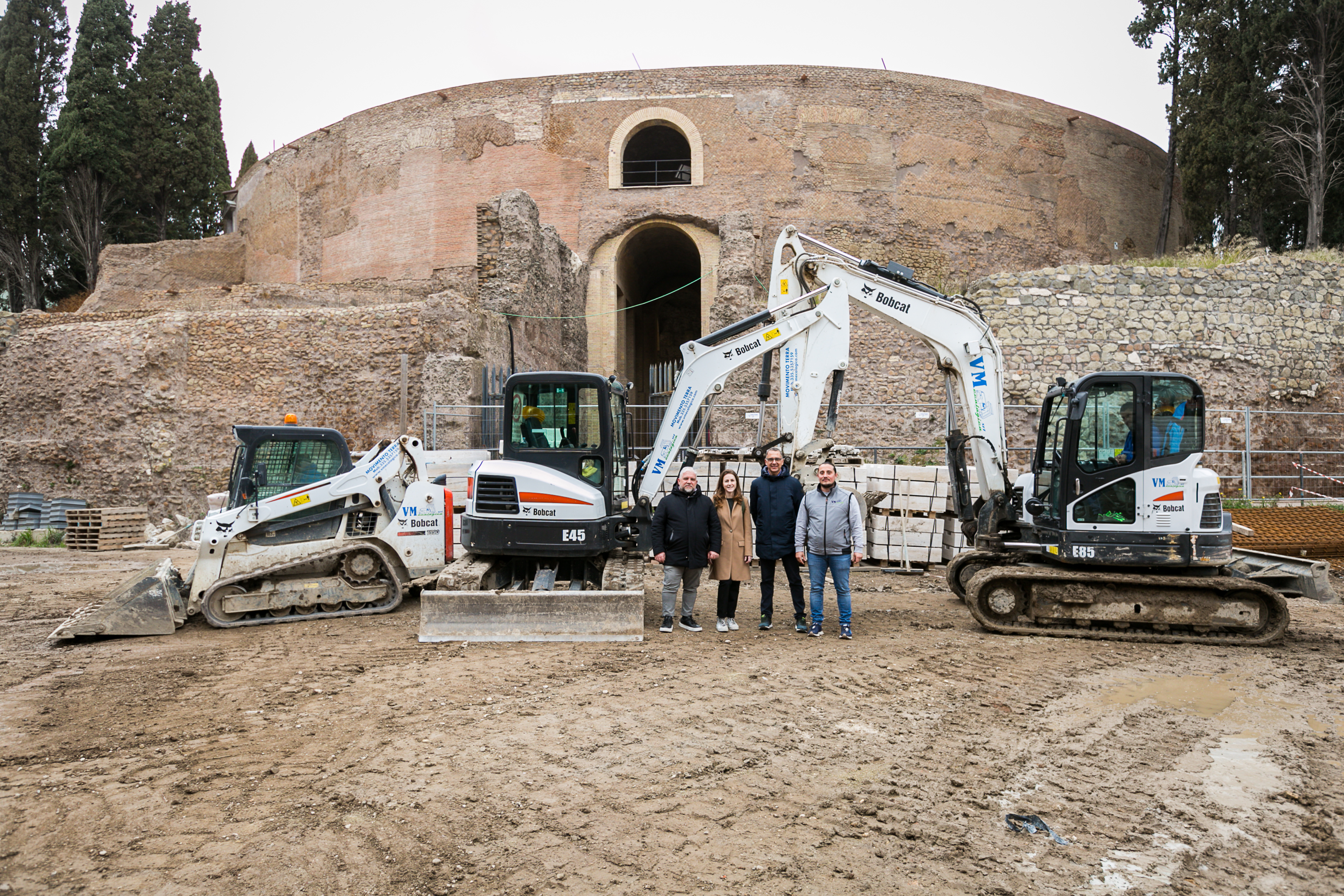 Bobcat-Maschinen unterstützen archäologische Ausgrabungen im Augustusmausoleum in Rom 