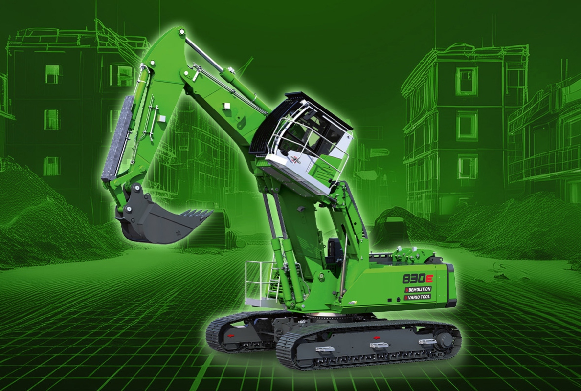 Der SENNEBOGEN Abbruchbagger 830 E Demolition Vario Tool präsentiert sich auf der bauma mit der neuen Erdbauausrüstung und einem Tieflöffel.