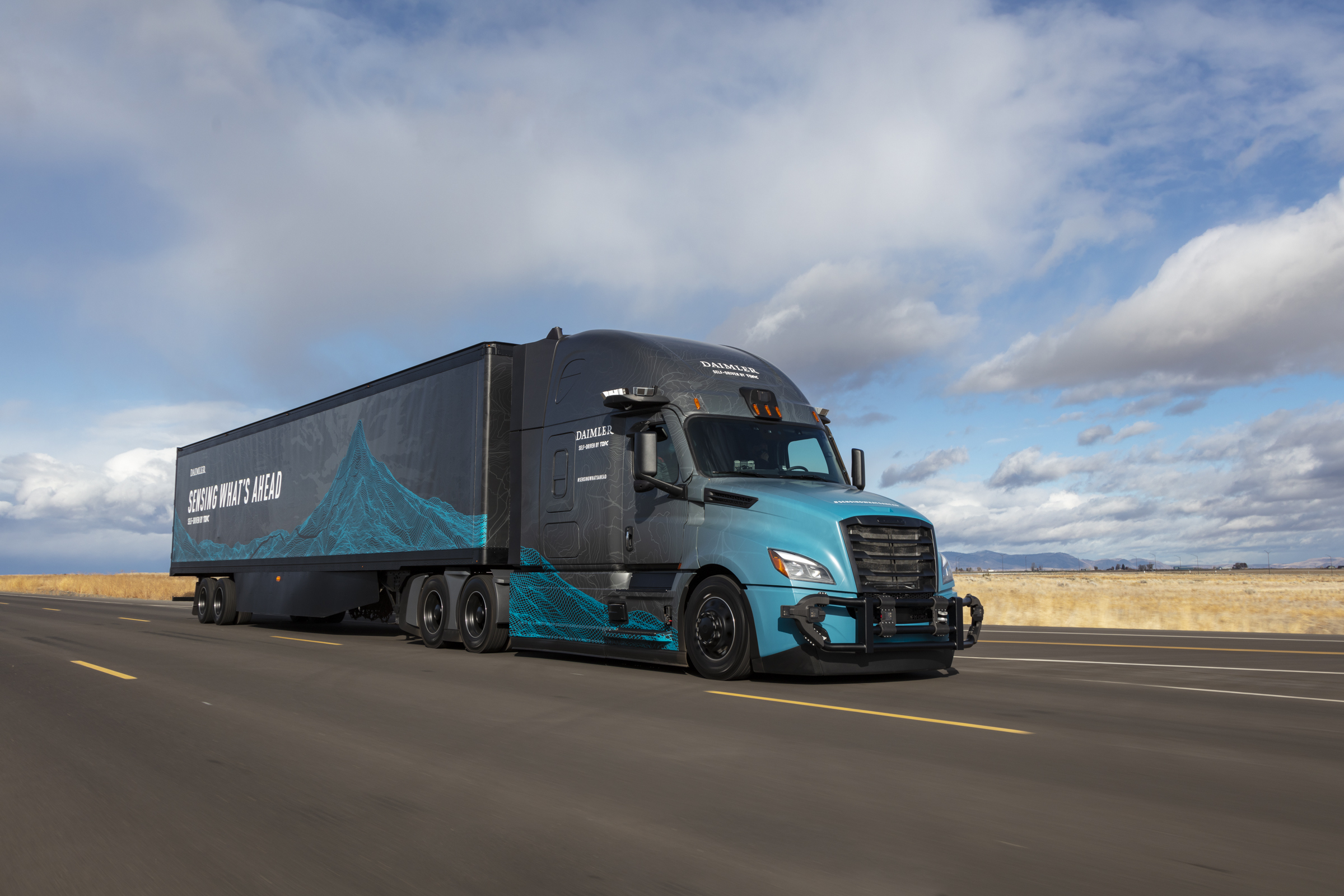 Mit Freightliner Cascadia erprobt Daimler Trucks autonomes Fahren (SAE-Level 4) in den USA. 