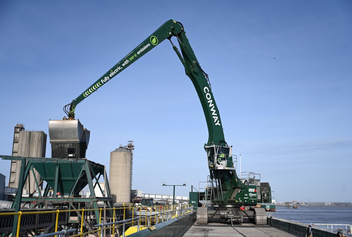 Schiff ausladen in 6 h und Energieverbrauch senken