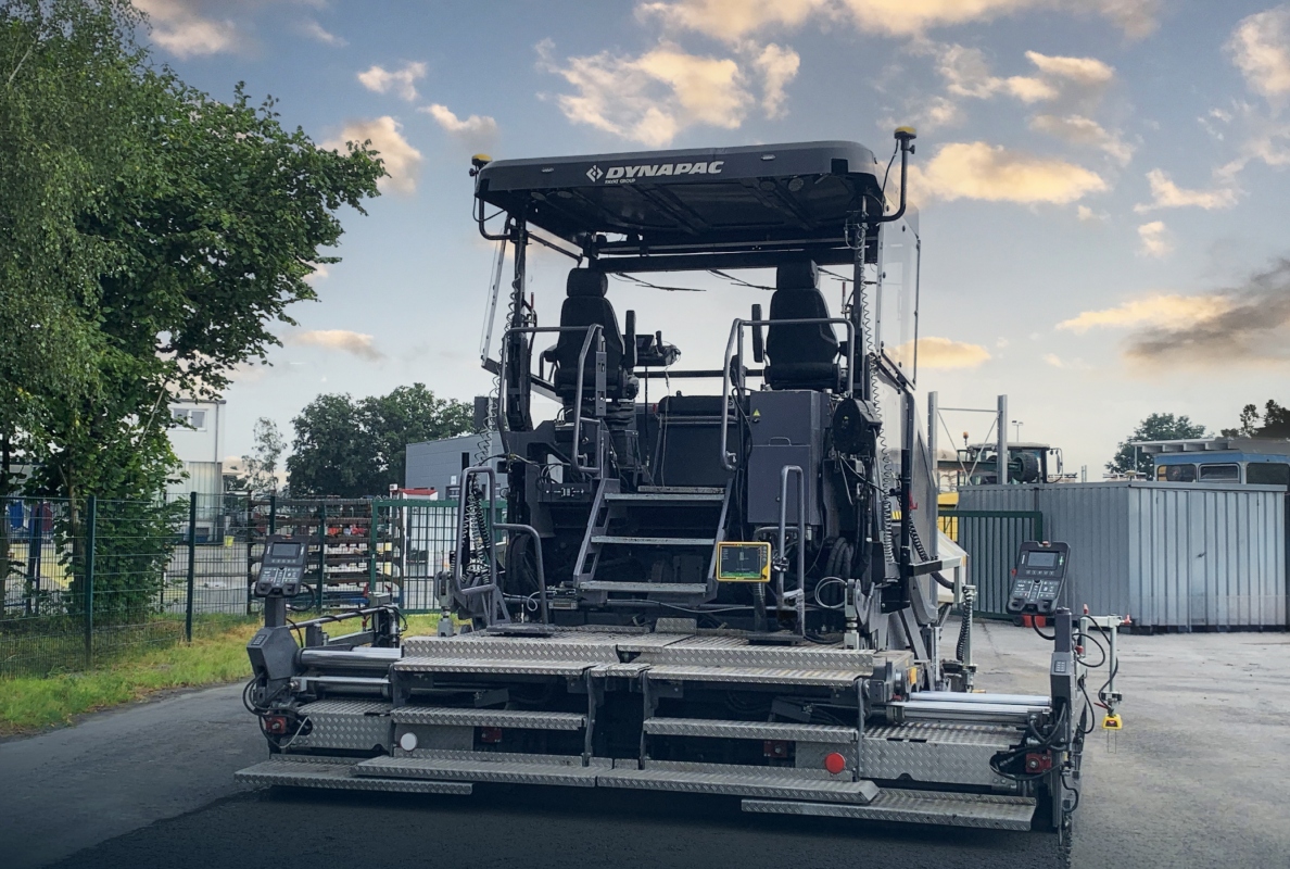 Topcon 3D-Nivelliersystem jetzt kompatibel mit der neuen Dynapac Straßenfertiger-Serie