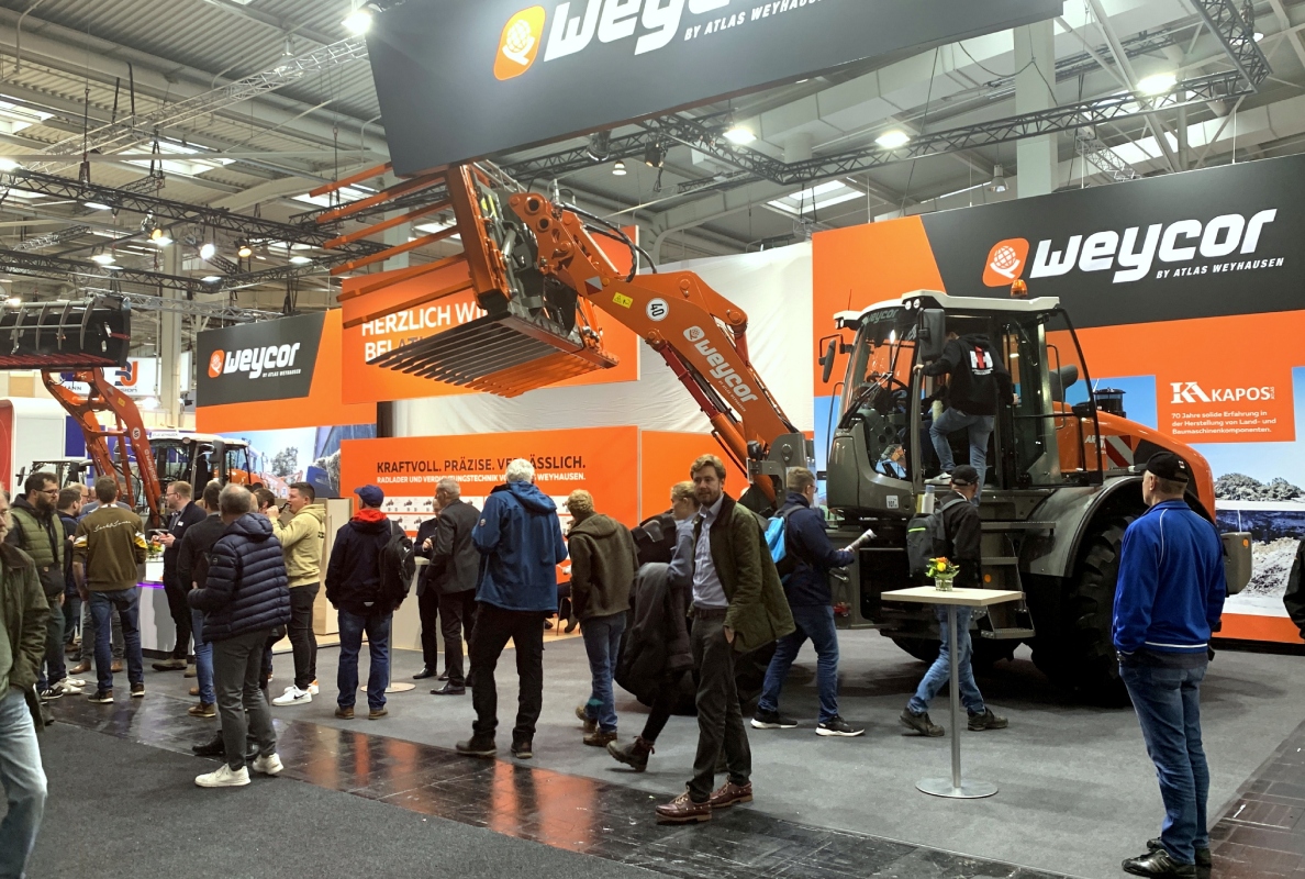 Viele Interessierte besuchten den Stnd von Atlas Weyhausen mit den weycor Radladern. Besonders der weycor 660 Agrar viel ins Auge.