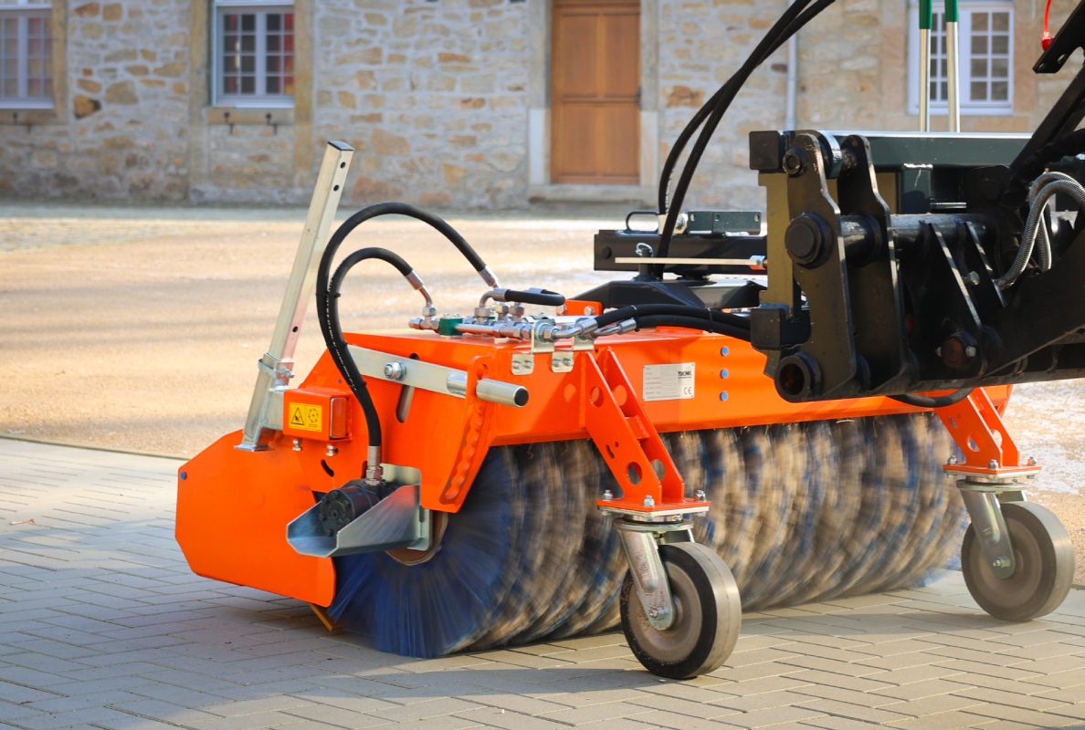 Neue PLUS 590 Pro mit WaveLine Kombi-Besatz
