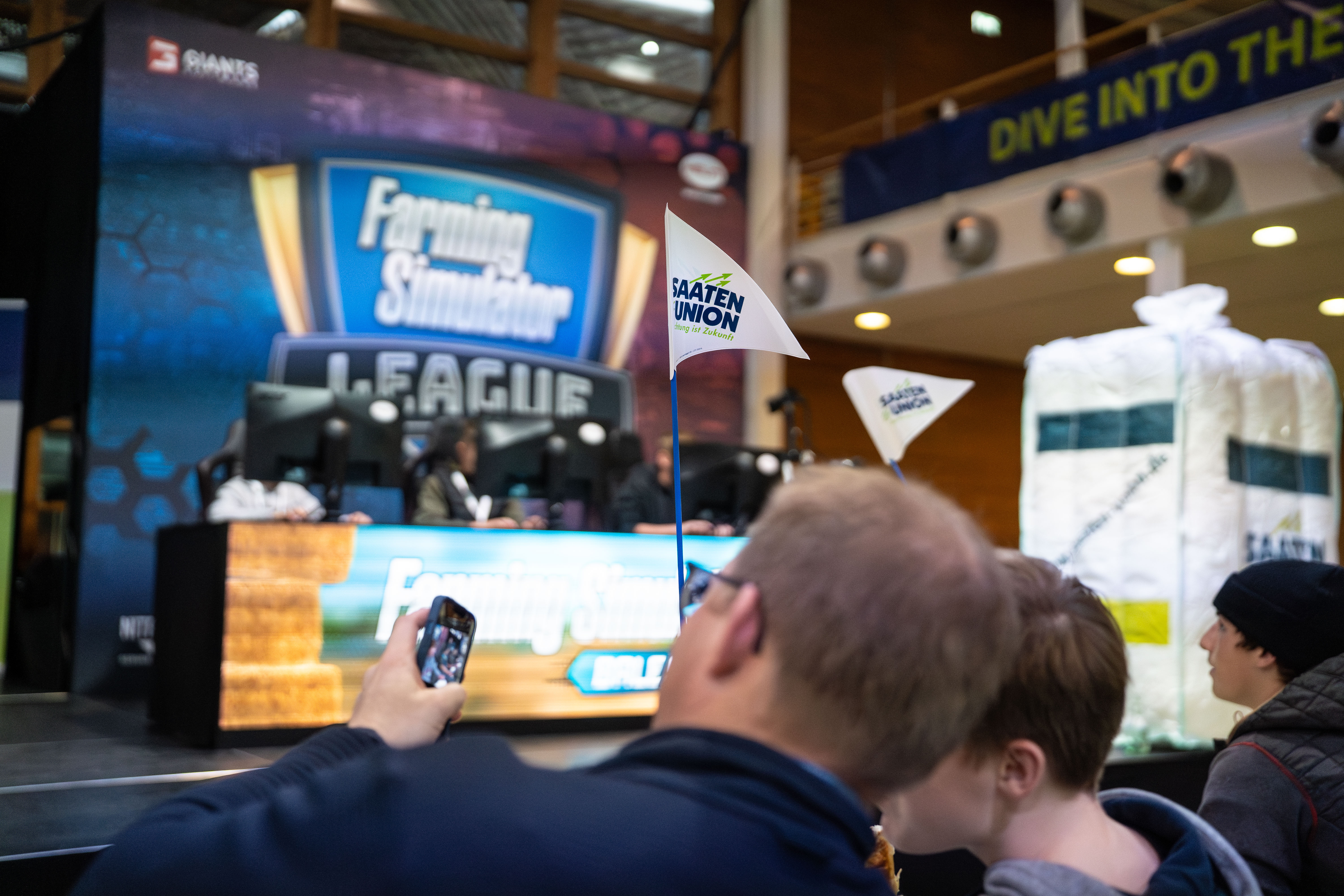 Farming Simulator x SAATEN-UNION auf der AGRITECHNICA 