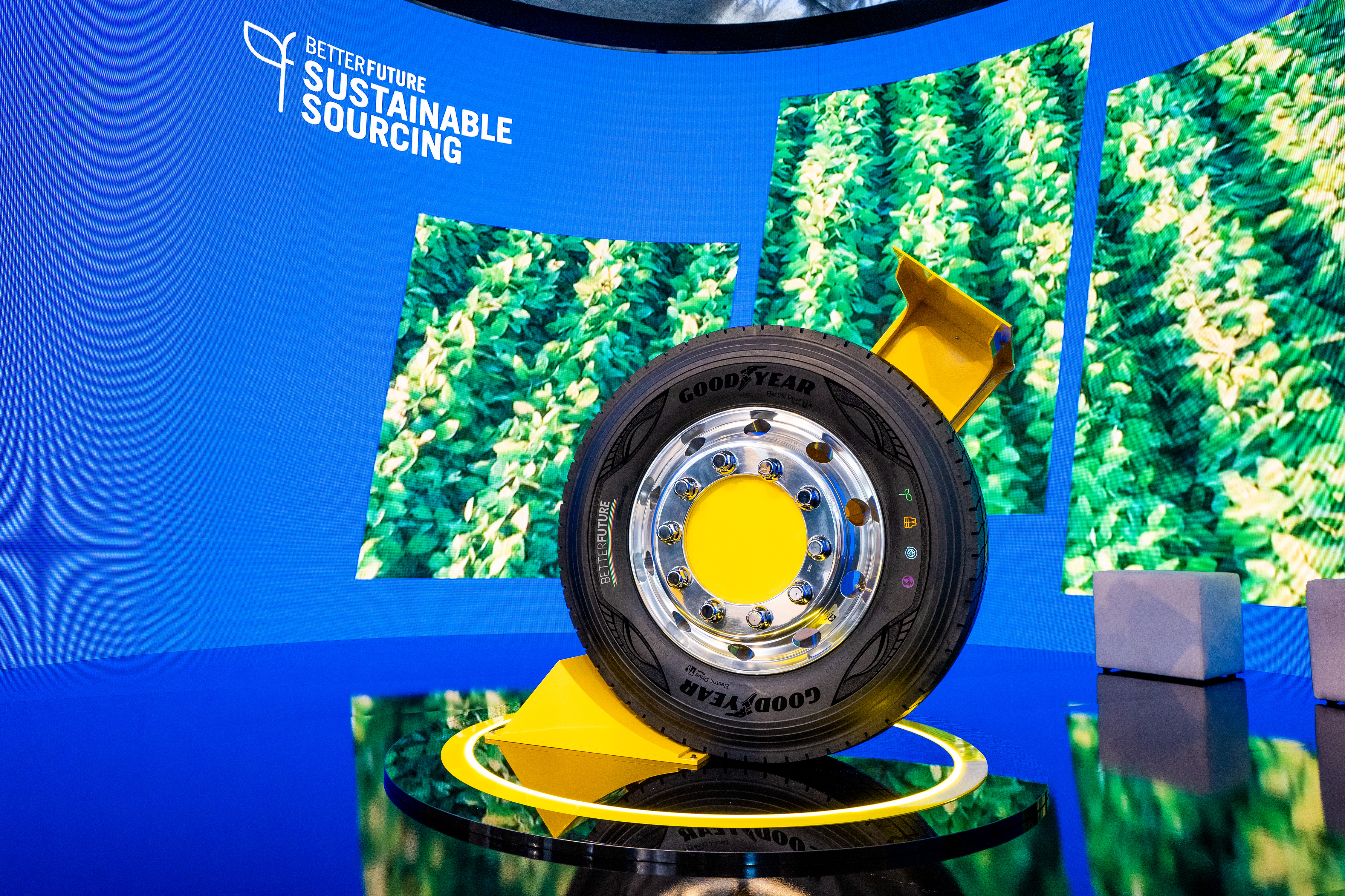 Goodyear präsentiert LKW-Reifen aus 63% nachhaltigen Materialien