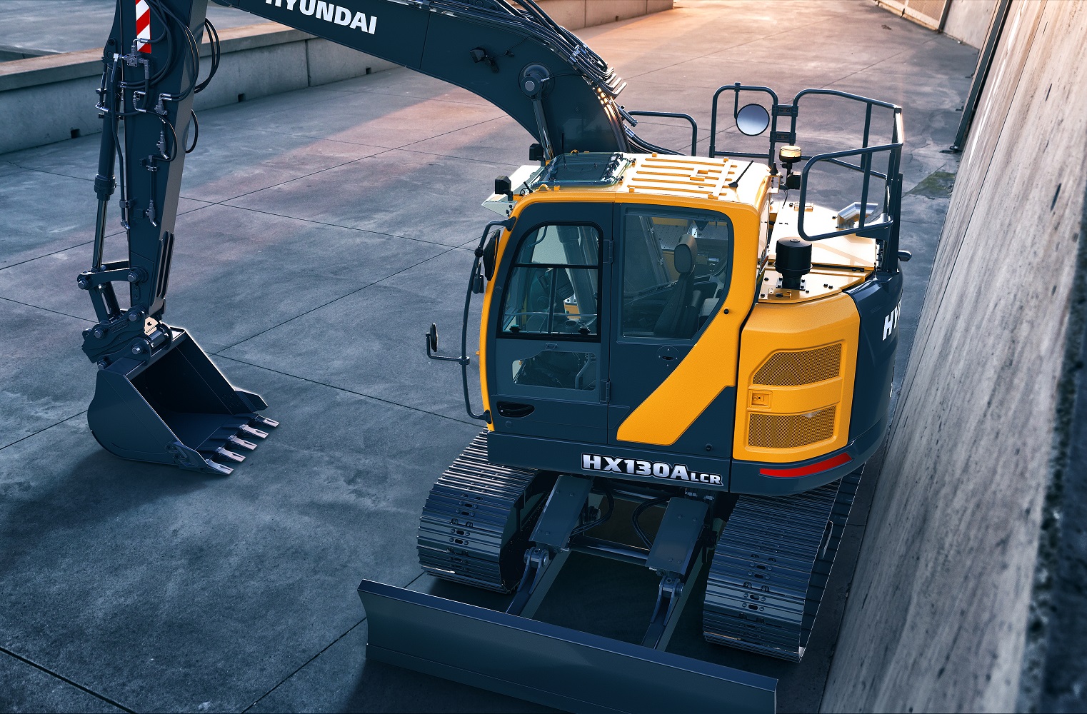 Hyundai Construction Equipment Europe HX130A LCR Bildquelle Hyundai