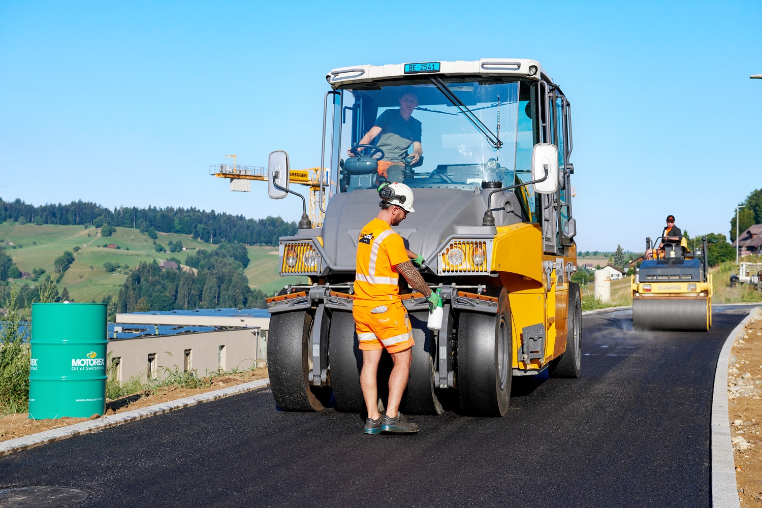 Strassenbau perfekt im Takt
