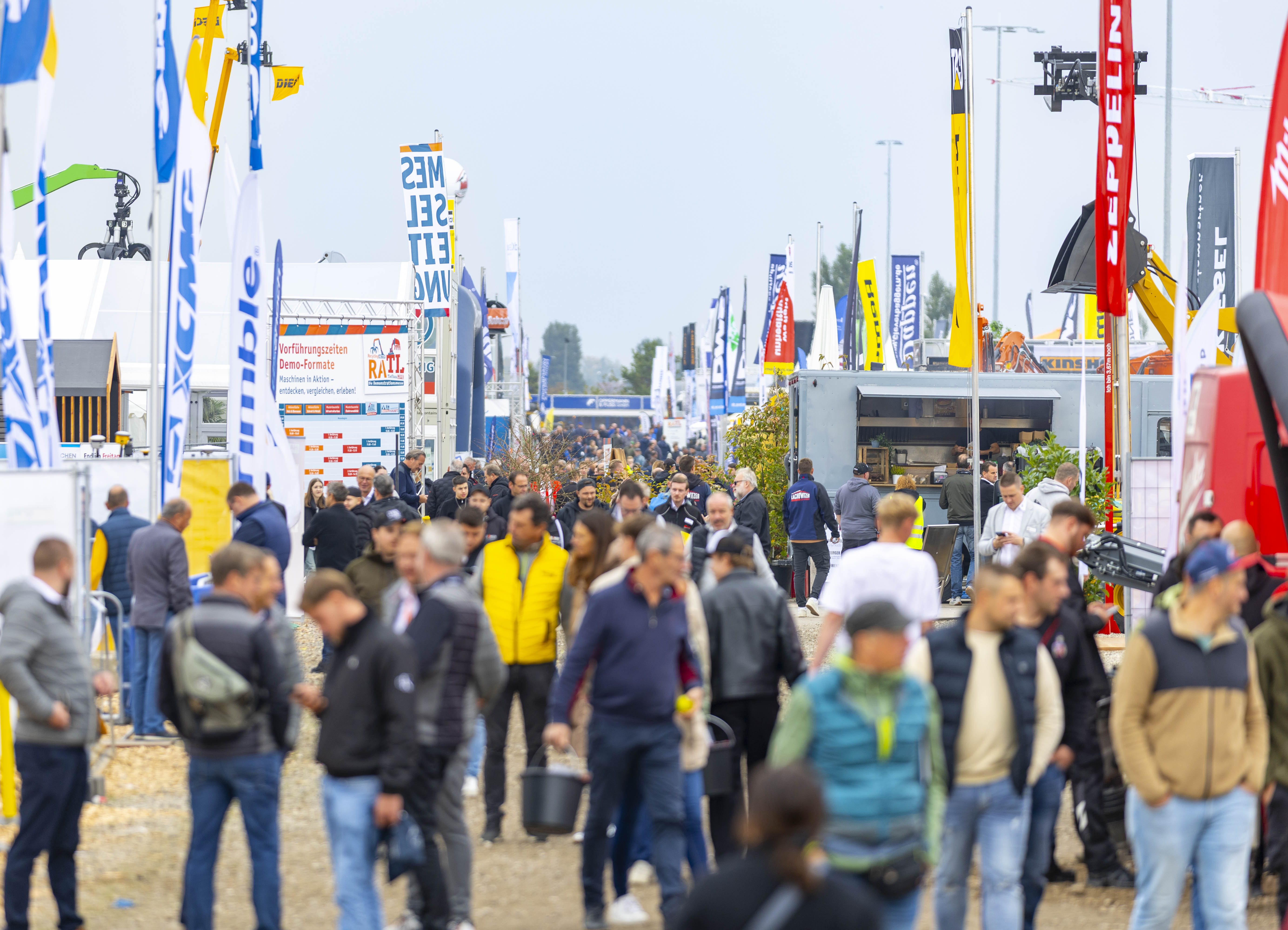 Die aktionsreichen Live-Demonstrationen, hohe Sortimentsbreite und Angebotstiefe sorgten für einen stabilen Besucherstrom bei der RATL 