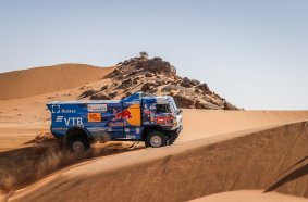 Der Wettbewerb gilt als die härteste Rallye der Welt und fordert mit seinen zahlreichen Schwierigkeiten entlang der Route Trucks wie auch Fahrer heraus.
Foto: Clarios