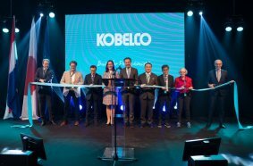KOBELCO eröffnet europäische Zentrale und Technologiezentrum in Lelystad
