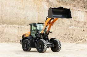 CASE nimmt das 100-PS-Segment mit dem neuen Radlader 421G in Angriff