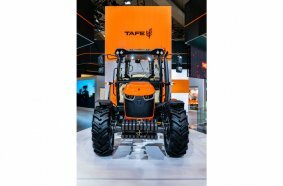 TAFE Tractors stellt neuen Elektro-Hybrid-Traktor EVX75 und Terra Vista Vision Guidance auf der Agritechnica 2025 aus