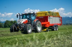 Der BOSS 5300 MASTER: ein schlagkräftiges Multitalent in der Grünlandernte
