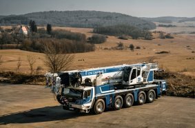 Auf der Bauma präsentiert mit dem LTM 1150-5.4E, seinen ersten elektrisch angetriebenen Mobilkran mit Battery Pack.