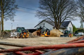 Kompakte Ketten- und Skidsteer-Lader für den Europäischen Markt