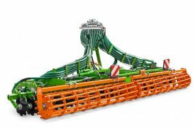 Catros+ 7003-2 pro mit Gülleverteiler und Verschlauchung ab Werk