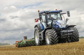New Holland T7 Standardradstand
