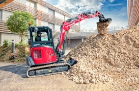 Der neue Yanmar SV39 ist ein kompakter Minibagger und eine perfekte Maschine für den Garten- und Landschaftsbau sowie für den Straßenbau.