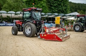 Case IH unterstützt LONGINES BALVE OPTIMUM mit Traktoren und Teleskopladern