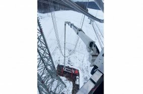 Arbeitsbühnen auf Winterbaustellen: Sicher arbeiten bei Kälte, Schnee und Dunkelheit