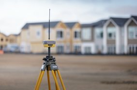 Topcon stellt den neuen HiPer XR GNSS-Empfänger für hohe Genauigkeit und Zuverlässigkeit vor
