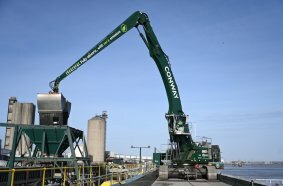 Schiff ausladen in 6 h und Energieverbrauch senken