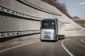 Volvo Trucks I-Roll mit Motor-Start/Stopp ist eine neue Funktion zur Reduzierung des Kraftstoffverbrauchs und der CO₂-Emissionen.