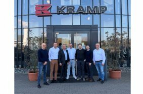Kramp und BTS Turbo freuen sich auf die zukünftige Zusammenarbeit (v.l.): Giuseppe Sottile, Global Sales Manager BTS GmbH, Johannes Peyke, Managing Director Kramp DACH, Ferdinand Ücker, Geschäftsführer / CTO BTS GmbH, Markus Steinkogler, Assortment Specialist Kramp DACH, Tobias Reicheneder, Vertriebsleiter DACH BTS GmbH, Andreas Purkart, Datentechnik / Data Development BTS GmbH, Frank Schruff, Assortment Manager Kramp DACH.
