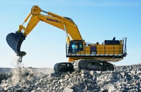 Effizienter Materialabbau – Holcim setzt auf Komatsu PC950LC-11 von Schlüter Baumaschinen