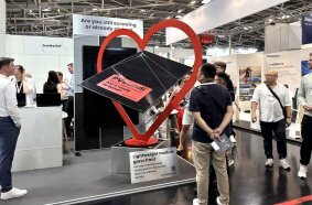 Weltneuheit auf der Intersolar: SunOyster Systems präsentiert das neue Premium-Leichtmodul PVbondi®