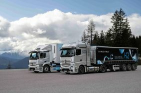 Mit Batterie und Wasserstoff auf Alpentour – CO2-neutrale Lkw von Daimler Truck zeigen ihr Können
