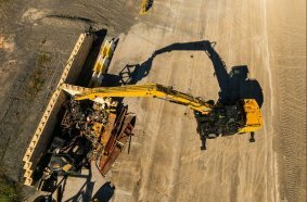 Cat®-Umschlagmaschine MH3032
