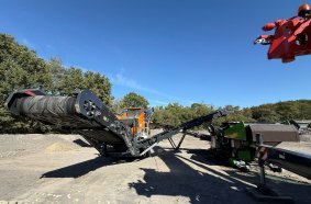 Ein starkes Duo für Bauschutt-Recycling: Die MESDA S8H und der HAKO WS 1400 arbeiten Hand in Hand, um die Qualitätsanforderungen der Ersatzbaustoffverordnung zu erfüllen.