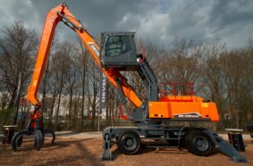 ATLAS produziert im Rahmen eines Partnerschaftsvertrags ausgewählte Umschlagmaschinen, die die bestehende Produktpalette von DEVELON ergänzen.