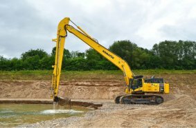 Komatsu PC700 mit Ausleger-Sonderumbau für die Rohkiesgewinnung