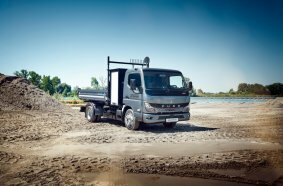 FUSO Next Generation eCanter mit Dreiseitenkipper