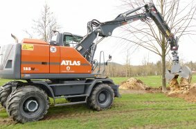 ATLAS – schnell in Serie und individuell Ein ATLAS 185 W der 19-t-Klasse in spezieller Ausführung
