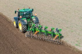 Durch die Kooperation der Firma VSS Machinebouw B.V.und AMAZONE wird das Angebot für verschiedene Möglichkeiten der Rückverfestigung weiter ausgebaut. 