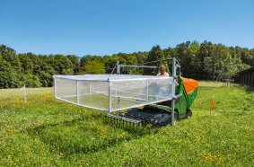 Die Versuche im Rahmen der Masterarbeit von Elias Windmüller am Institut für Agrartechnik der Universität Hohenheim haben gezeigt, dass durch den Einsatz von InsectGuard je nach Versuchsfläche bis zu 46 % mehr Insekten vertrieben werden. 