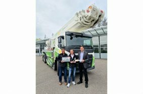 Weltpremiere auf der Bauma 2025: Erster vollelektrischer LKW mit Hubarbeitsbühne und einer Arbeitshöhe von 56 Metern