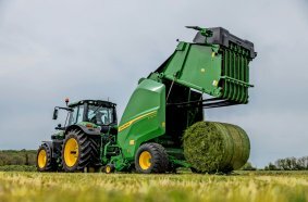 John Deere V462M