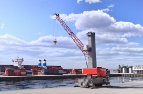 Kleinstes Modell, aber dennoch leistungsstark: Konecranes launcht seinen neuen Konecranes Gottwald ESP.4 Hafenmobilkran