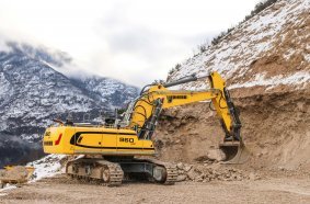 Der Raupenbagger R 960 SME hat sich seit 2012 in Steinbrüchen und Bergbaubetrieben auf der ganzen Welt bewährt