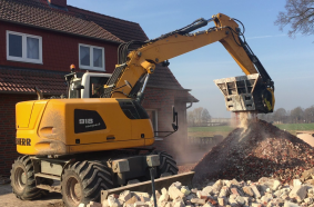 MB-L200 - Liebherr 918 - Germany - demolition material