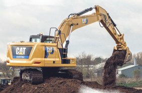 Der neue Cat Kettenbagger 320 Electric bietet in Sachen Assistenzsysteme und Kabine die bewährten Merkmale