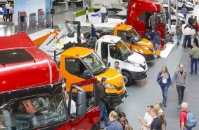 Über 350 Aussteller aus allen Bereichen werden in den Karlsruher Messehallen und dem angrenzenden Freigelände auf insgesamt 70.000 Quadratmetern ihre aktuellen Transportlösungen präsentieren.