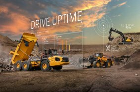 Ein zentraler Baustein für hohe Bedienzeit ist die kontinuierliche Überwachung der Maschinen im laufenden Einsatz. Kunden können hierzu den Volvo Active Care-Vertrag abschließen, der eine komplette 360°-Sicht auf die eingesetzten Flotten beinhaltet: Über das Telematiksystem CareTrack werden relevante Maschinendaten erfasst und an das Volvo Uptime Center übermittelt. Bei Auffälligkeiten erhält Swecon frühzeitig Hinweise auf möglichen Handlungsbedarf.