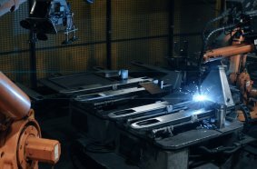 Netto-Null-Ziel: Toyota Material Handling Europe bringt CO₂-reduzierten Stahl in Serie