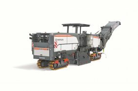 Wirtgen präsentiert mit der W 250 XF eine Weltpremiere bei den Großfräsen. Mit ihrem Doppelmotorkonzept markiert sie die Leistungsspitze. 