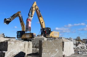  Eine starke Bewehrung der Fundamente macht den Rückbau zu einem Kraftakt. 